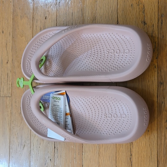 NIP Crocs Mellow Flip M10 /W12 Pink Clay #208431-6TY - Picture 2 of 10